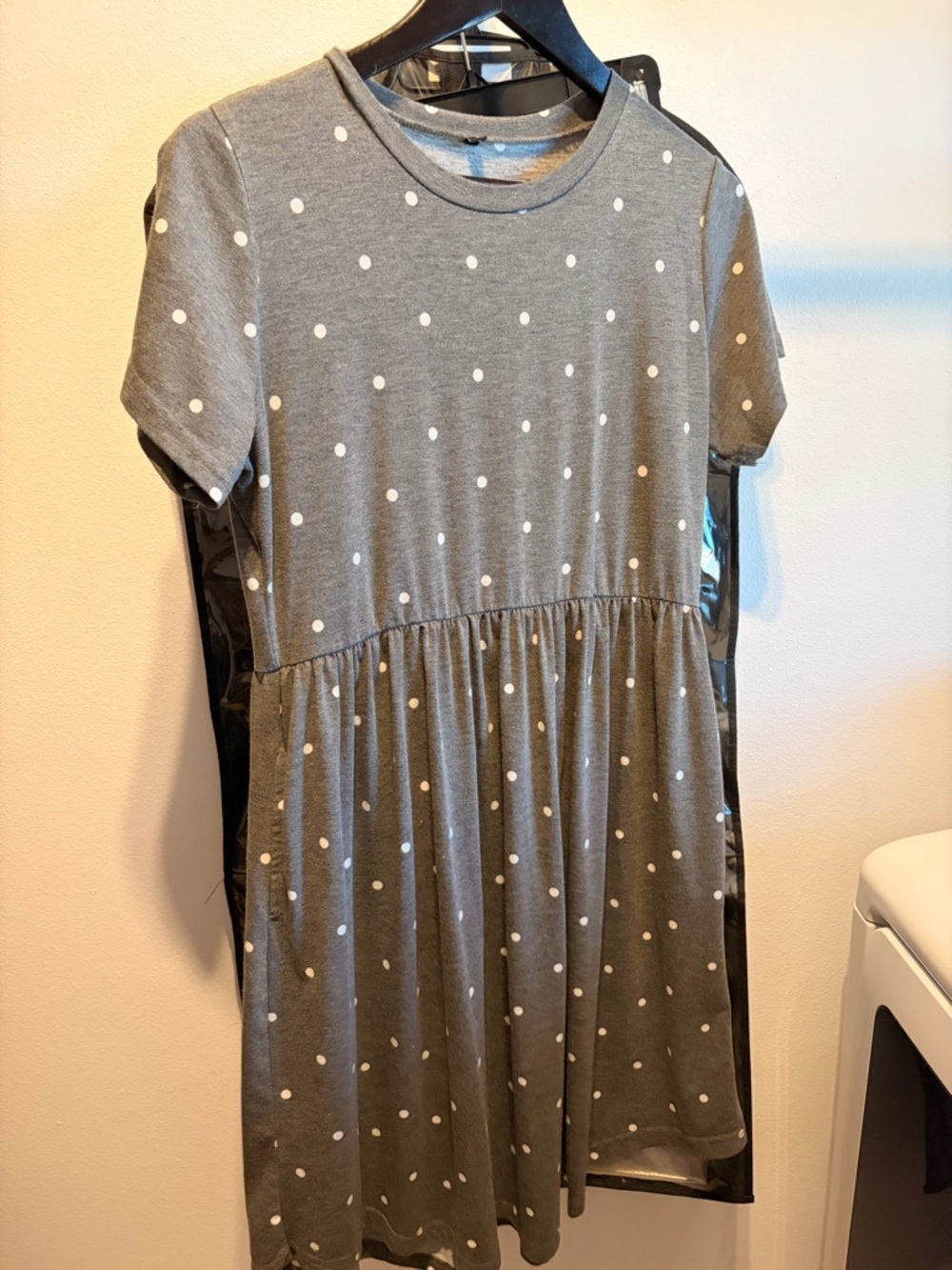 Gray Polka Dot Short-Sleeve Dress